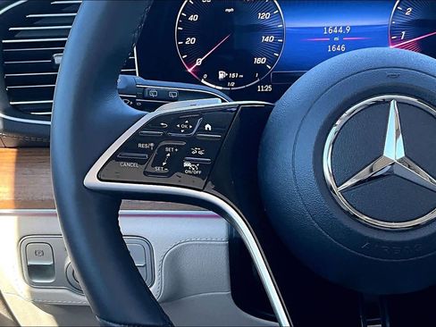 Used 2024 Mercedes-Benz GLE 350 4MATIC image 23