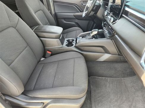 Used 2024 GMC Canyon Elevation image 15