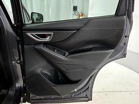 Used 2019 Subaru Forester Limited AWD/4WD image 19