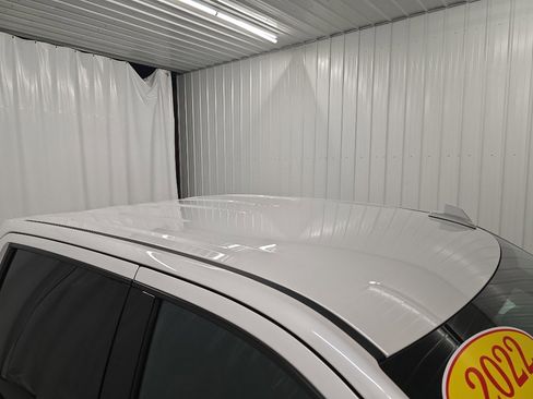 Used 2022 Chevrolet Silverado 1500 High Country w/ Z71 Off-Road Package image 5