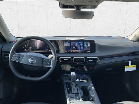 New 2026 Nissan Sentra SR w/ SR Premium Package FWD image 13