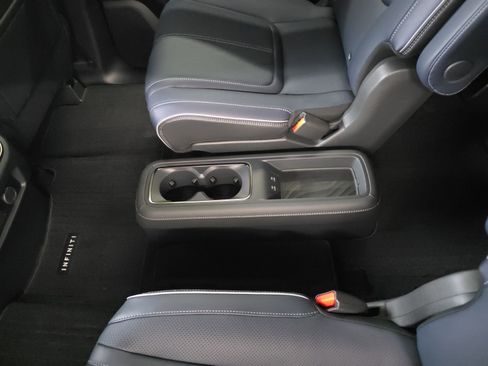 New 2026 INFINITI QX80 4WD image 25