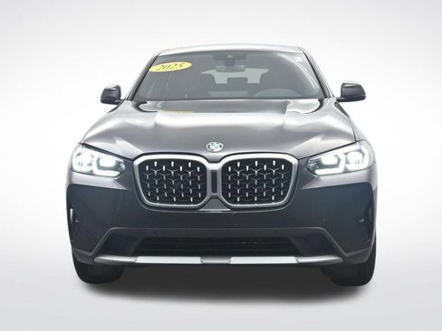 Used 2025 BMW X4 xDrive30i AWD/4WD image 2