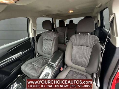 Used 2020 Dodge Journey SE FWD image 39
