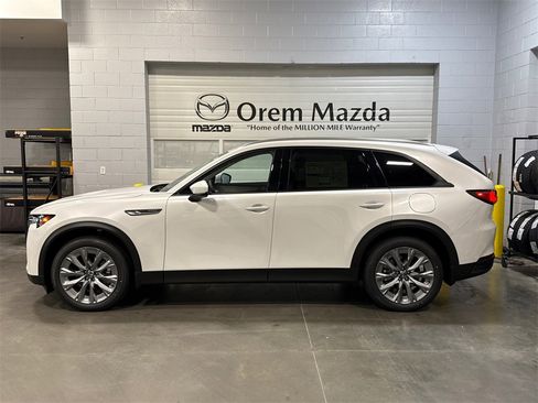 New 2026 MAZDA CX-90 Plug-In Hybrid w/ Preferred image 9