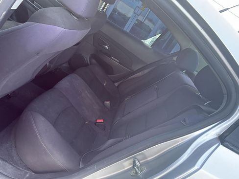 Used 2013 Chevrolet Cruze LT image 11
