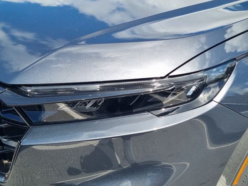 Used 2023 Honda CR-V Sport Touring image 9