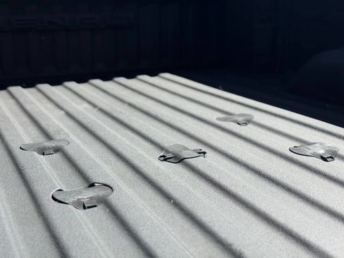 Used 2020 GMC Sierra 2500 Denali w/ Denali Ultimate Package image 19