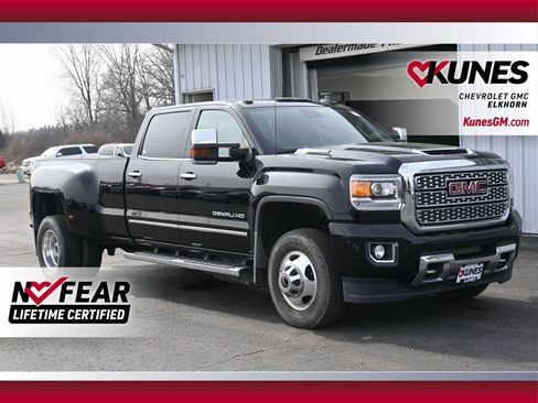 Used 2018 GMC Sierra 3500 Denali w/ Duramax Plus Package image 1