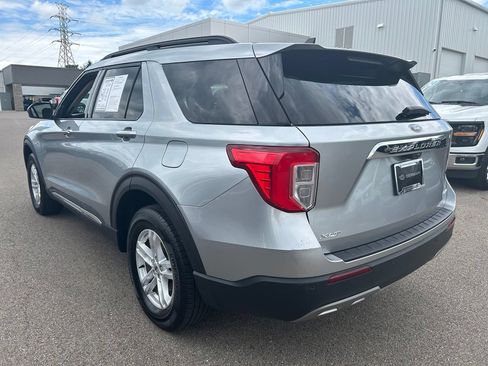 Certified 2024 Ford Explorer XLT w/ Equipment Group 202A AWD/4WD image 6