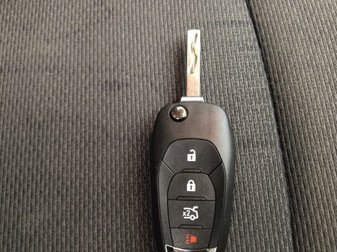 Used 2017 Chevrolet Cruze LT image 32