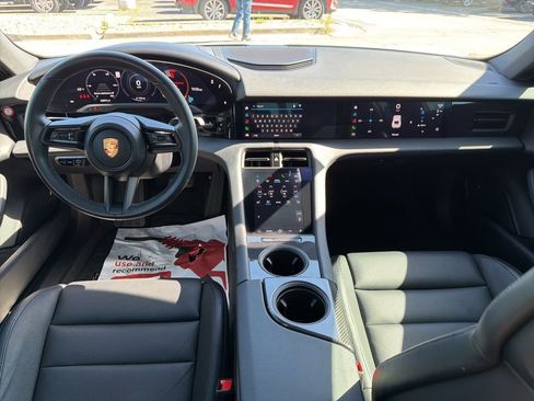 Used 2022 Porsche Taycan RWD image 16