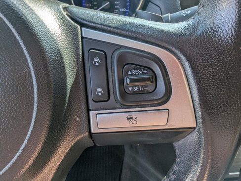 Used 2015 Subaru Legacy 2.5i Premium AWD/4WD image 15