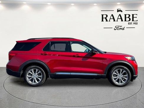 Used 2023 Ford Explorer XLT w/ Equipment Group 202A AWD/4WD image 8
