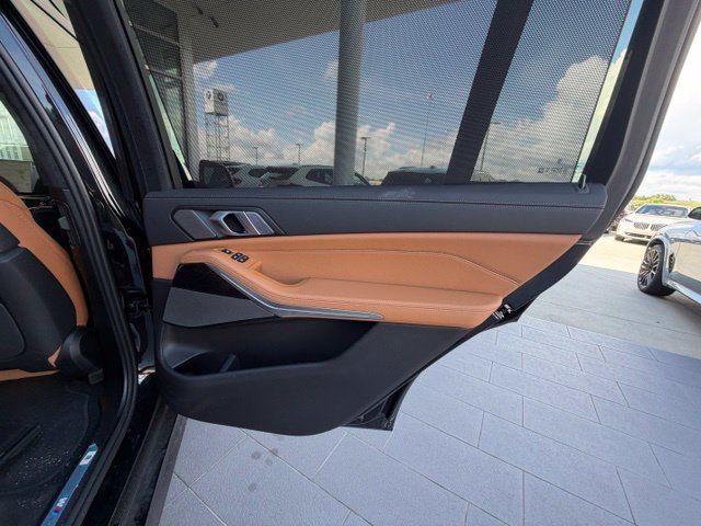 Used 2026 BMW X7 xDrive40i w/ M Sport Package AWD/4WD image 24