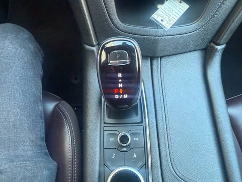 Used 2021 Cadillac XT6 Premium Luxury image 20