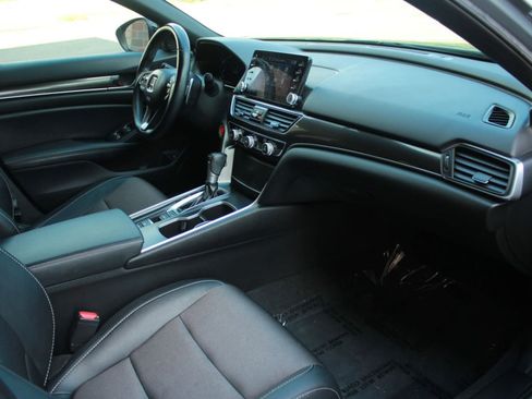 Used 2021 Honda Accord Sport image 22