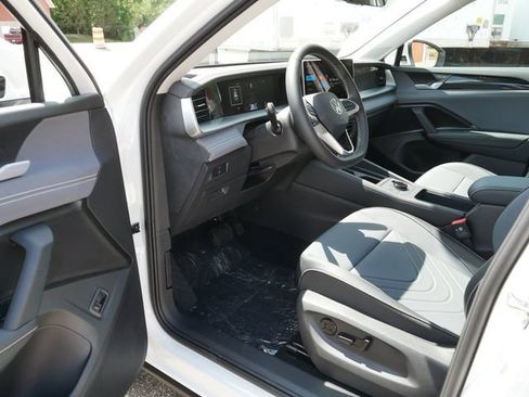 New 2026 Volkswagen Tiguan SE AWD/4WD image 7