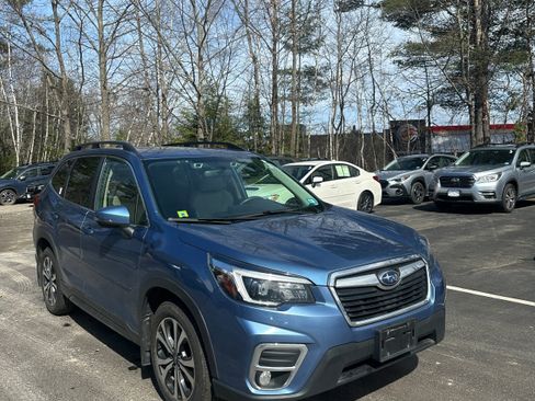 Used 2021 Subaru Forester Limited image 3