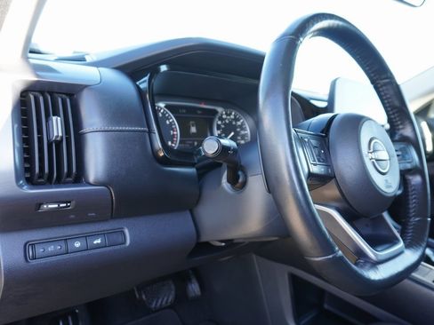 Used 2023 Nissan Pathfinder SL image 10