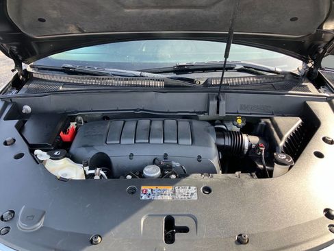 Used 2013 Chevrolet Traverse LT image 23