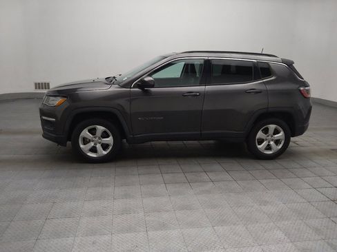 Used 2018 Jeep Compass Latitude w/ Popular Equipment Group AWD/4WD image 2