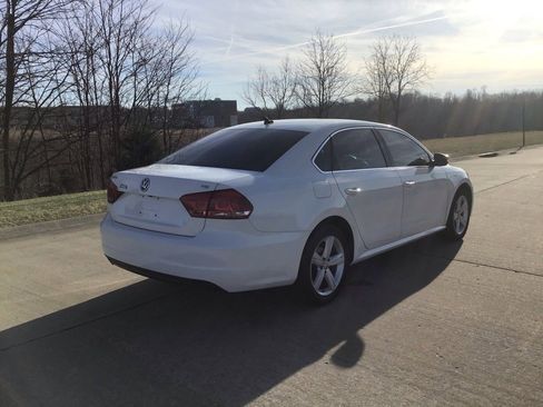 Used 2015 Volkswagen Passat 1.8T Limited Edition image 3