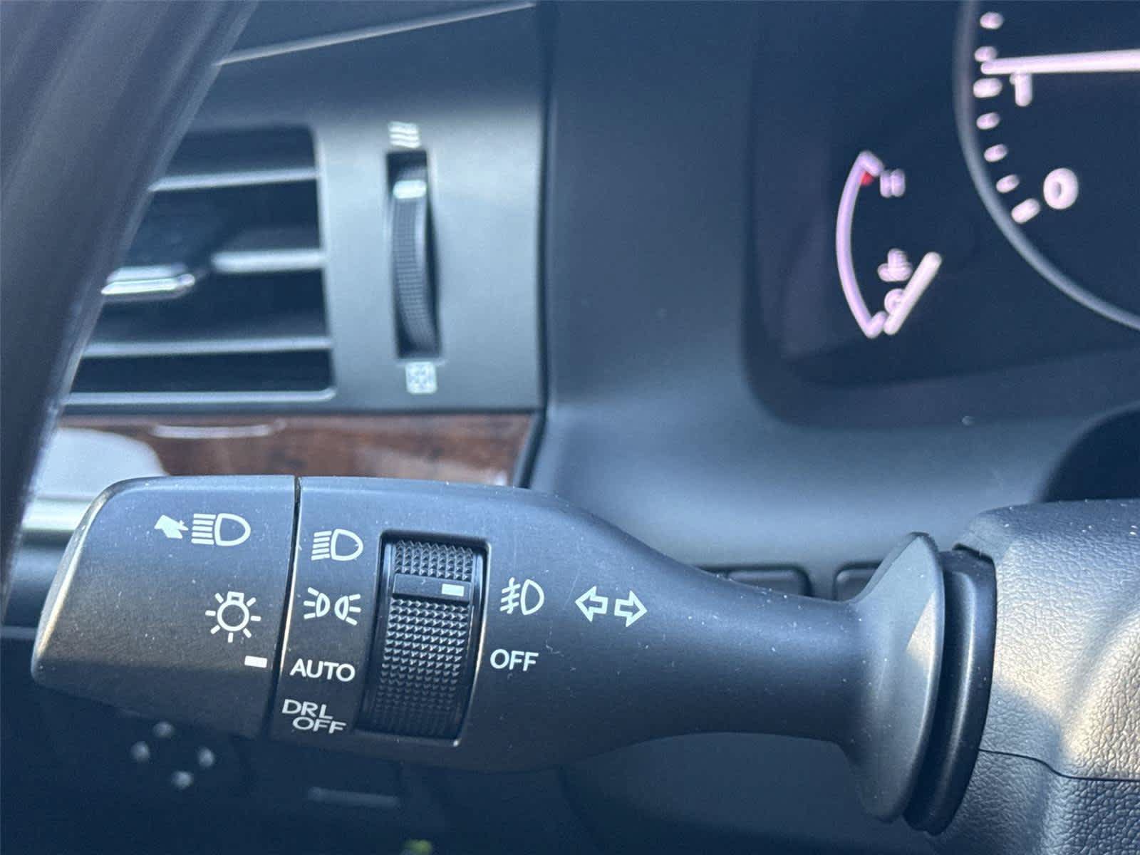 Used 2014 Lexus ES 350 w/ Luxury Package FWD image 22