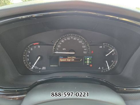 Used 2017 Cadillac XT5 Luxury w/ Driver Awareness Package FWD image 30