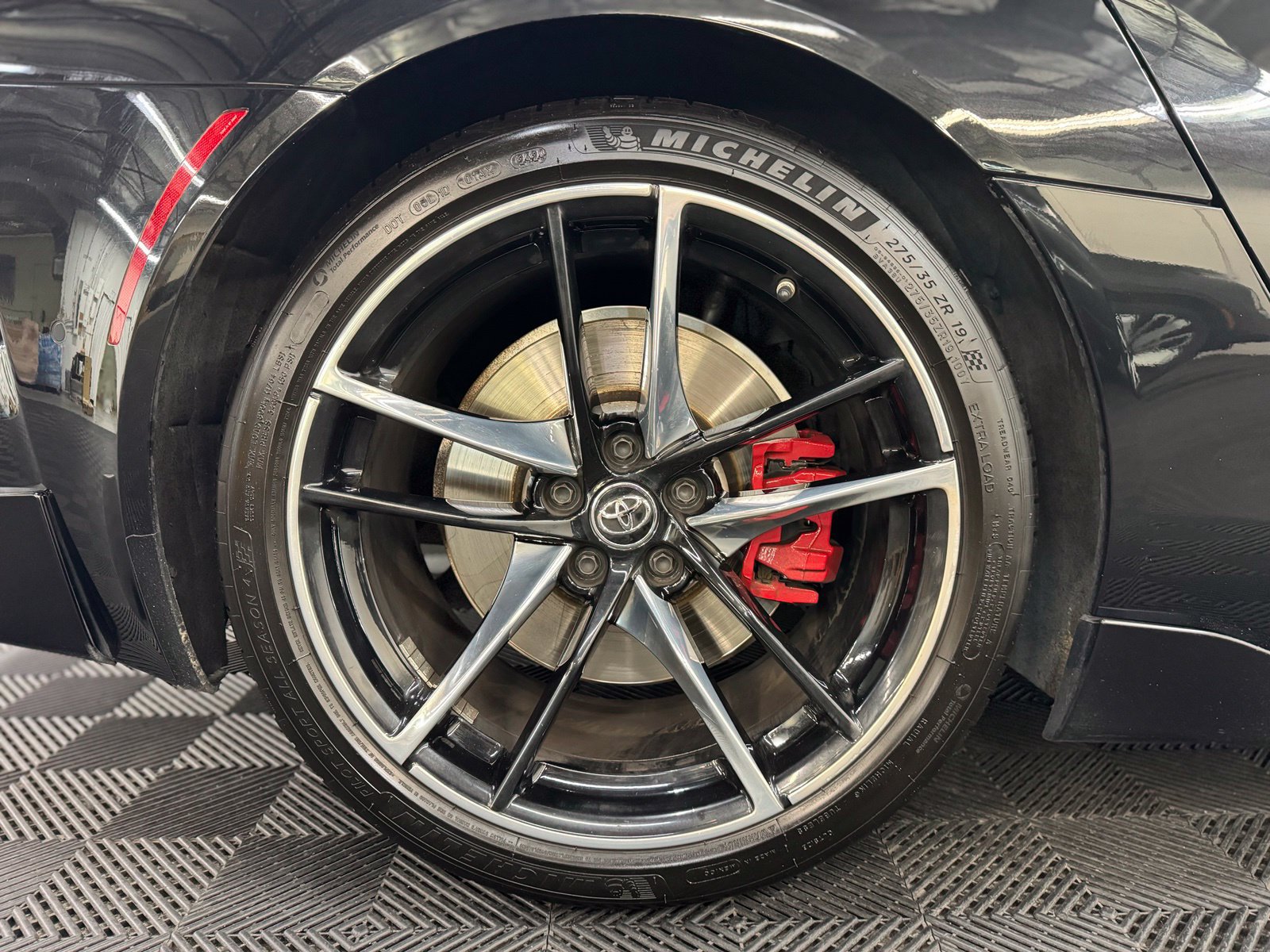 Used 2021 Toyota Supra RWD image 9