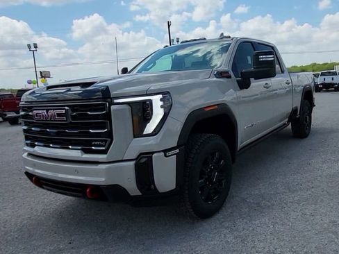 New 2026 GMC Sierra 2500 AT4 w/ AT4 Premium Plus Package image 3