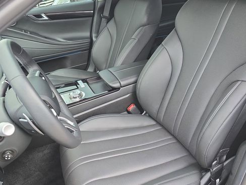 Used 2025 Genesis G80 2.5T AWD/4WD image 14