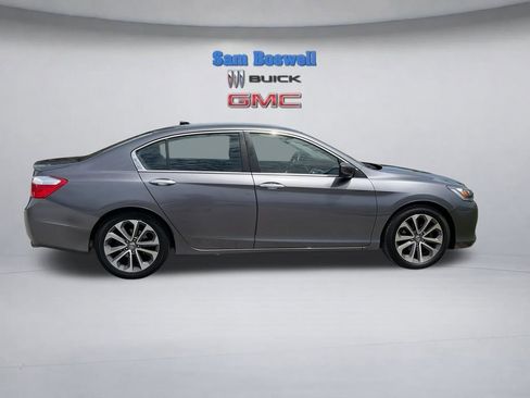Used 2015 Honda Accord Sport image 9