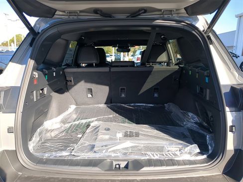 New 2026 Subaru Outback Limited image 9