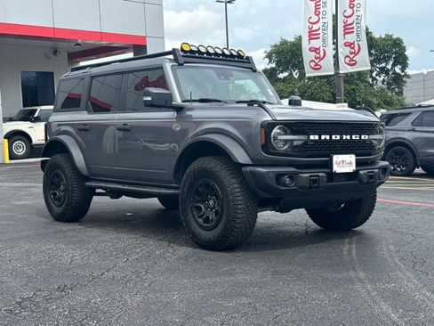 Certified 2023 Ford Bronco Wildtrak AWD/4WD image 4