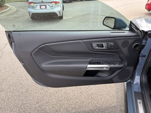 Used 2024 Ford Mustang Premium image 21