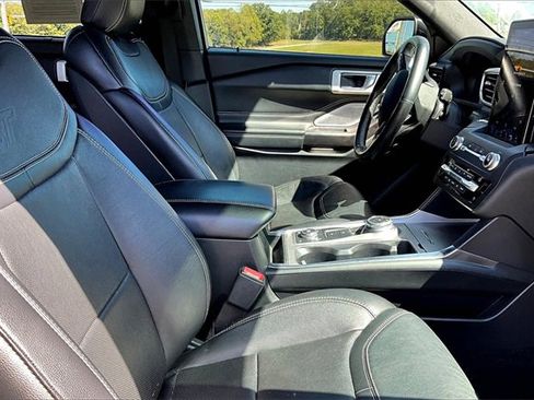 Used 2020 Ford Explorer ST w/ ST Street Pack image 10