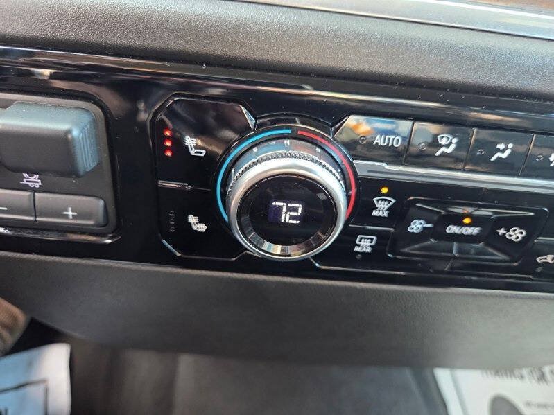 Used 2025 GMC Sierra 1500 SLT AWD/4WD image 14