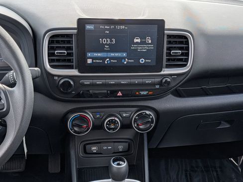 Certified 2023 Hyundai Venue SE image 14