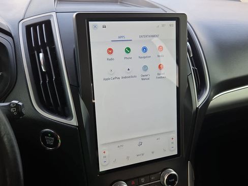 Used 2022 Ford Edge SEL image 25