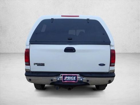 Used 2001 Ford F250 Lariat image 3