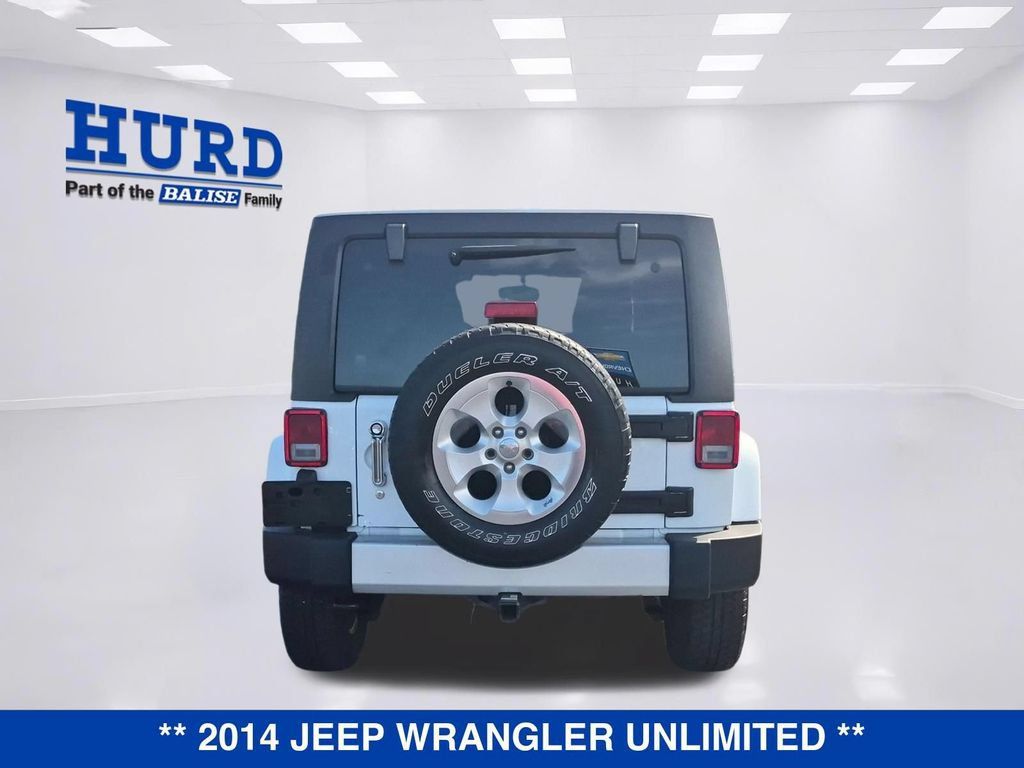 Used 2014 Jeep Wrangler Unlimited Sahara w/ Connectivity Group AWD/4WD image 4