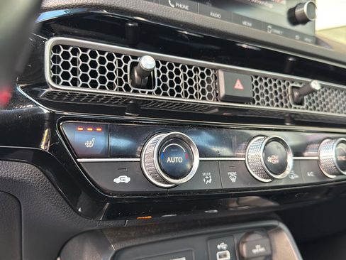 Used 2022 Honda Civic EX image 25