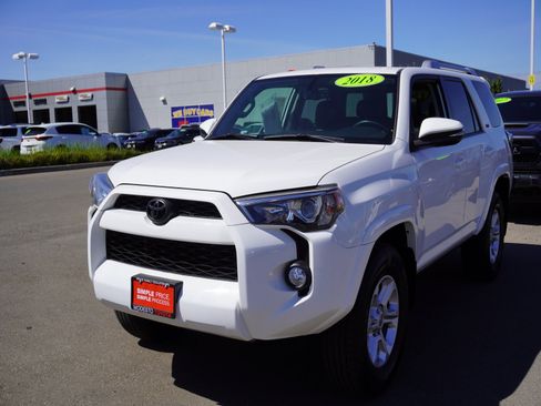 Used 2018 Toyota 4Runner SR5 Premium AWD/4WD image 7