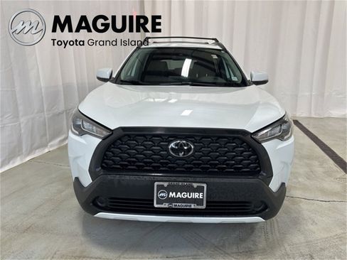 Used 2022 Toyota Corolla Cross LE image 32