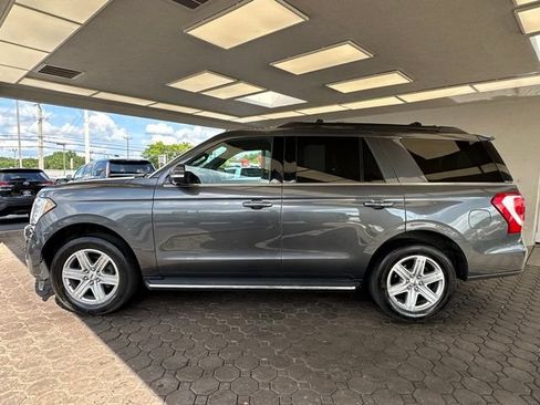 Used 2020 Ford Expedition XLT w/ Equipment Group 202A AWD/4WD image 2