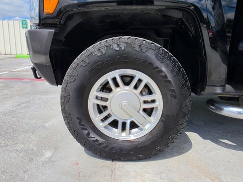 Used 2006 HUMMER H3 w/ Chrome Appearance Package AWD/4WD image 43