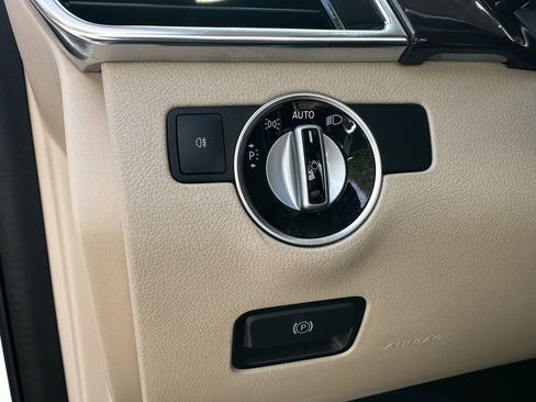 Used 2017 Mercedes-Benz GLS 450 4MATIC image 35