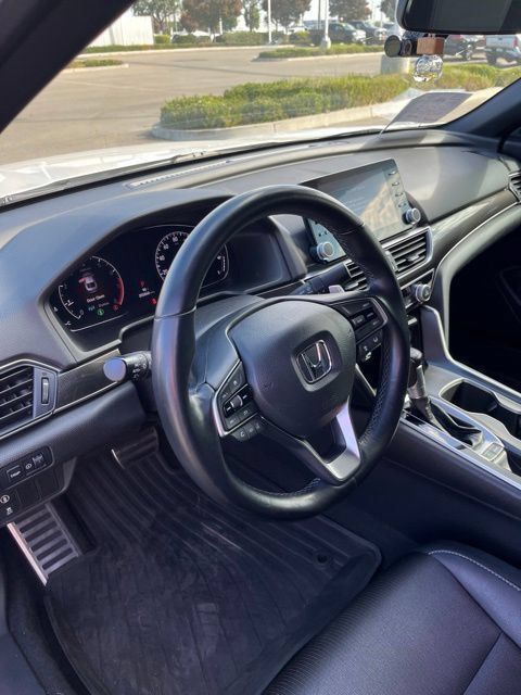 Used 2020 Honda Accord Sport image 6