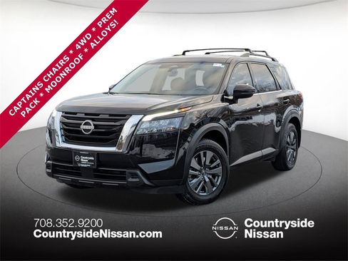 Used 2024 Nissan Pathfinder SV w/ SV Premium Package image 1